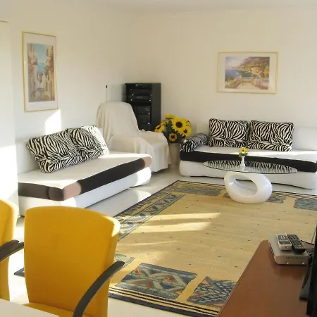 Appartement Elevated In With Garden *
