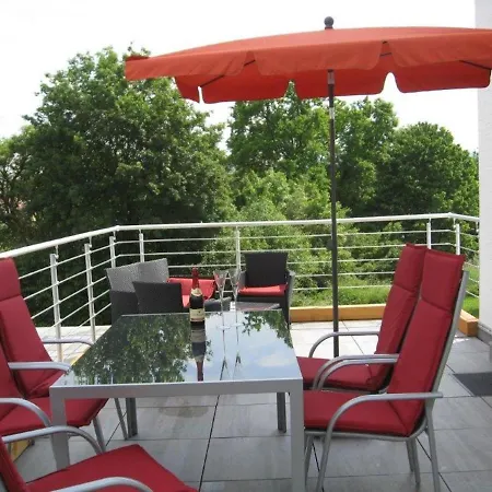 Elevated In With Garden Appartement *