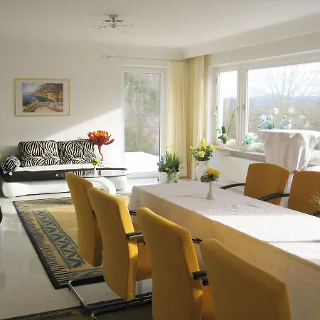 Elevated In With Garden Appartement